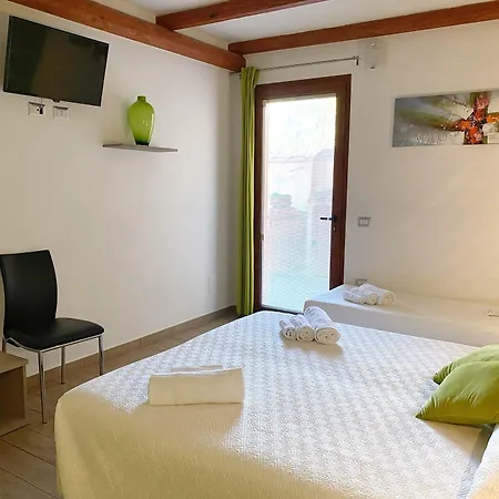 Gioia Guesthouse-2